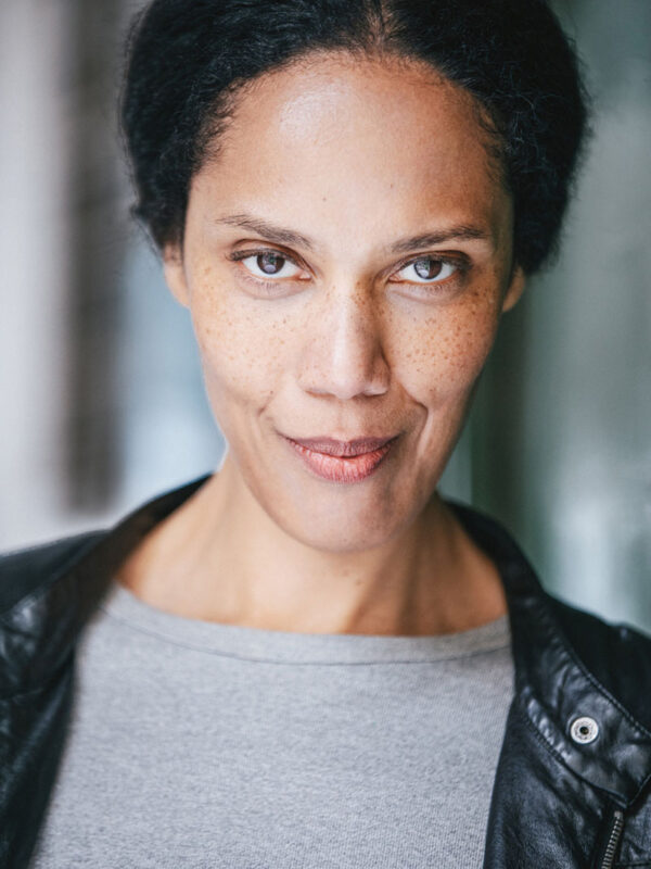 LARA-SOPHIE MILAGRO © GREG VEIT