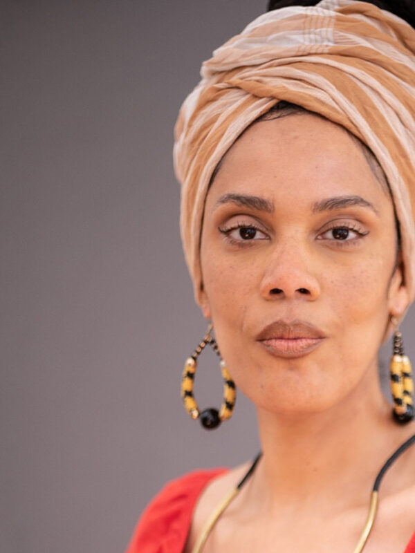 LARA-SOPHIE MILAGRO © KASIMIR BORDASCH