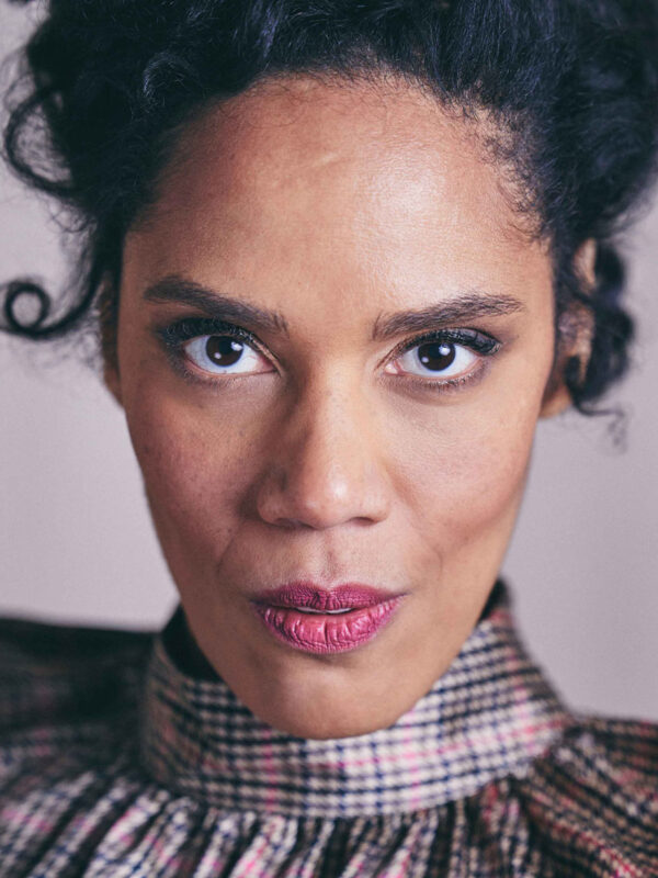 LARA-SOPHIE MILAGRO © NILS SCHWARZ